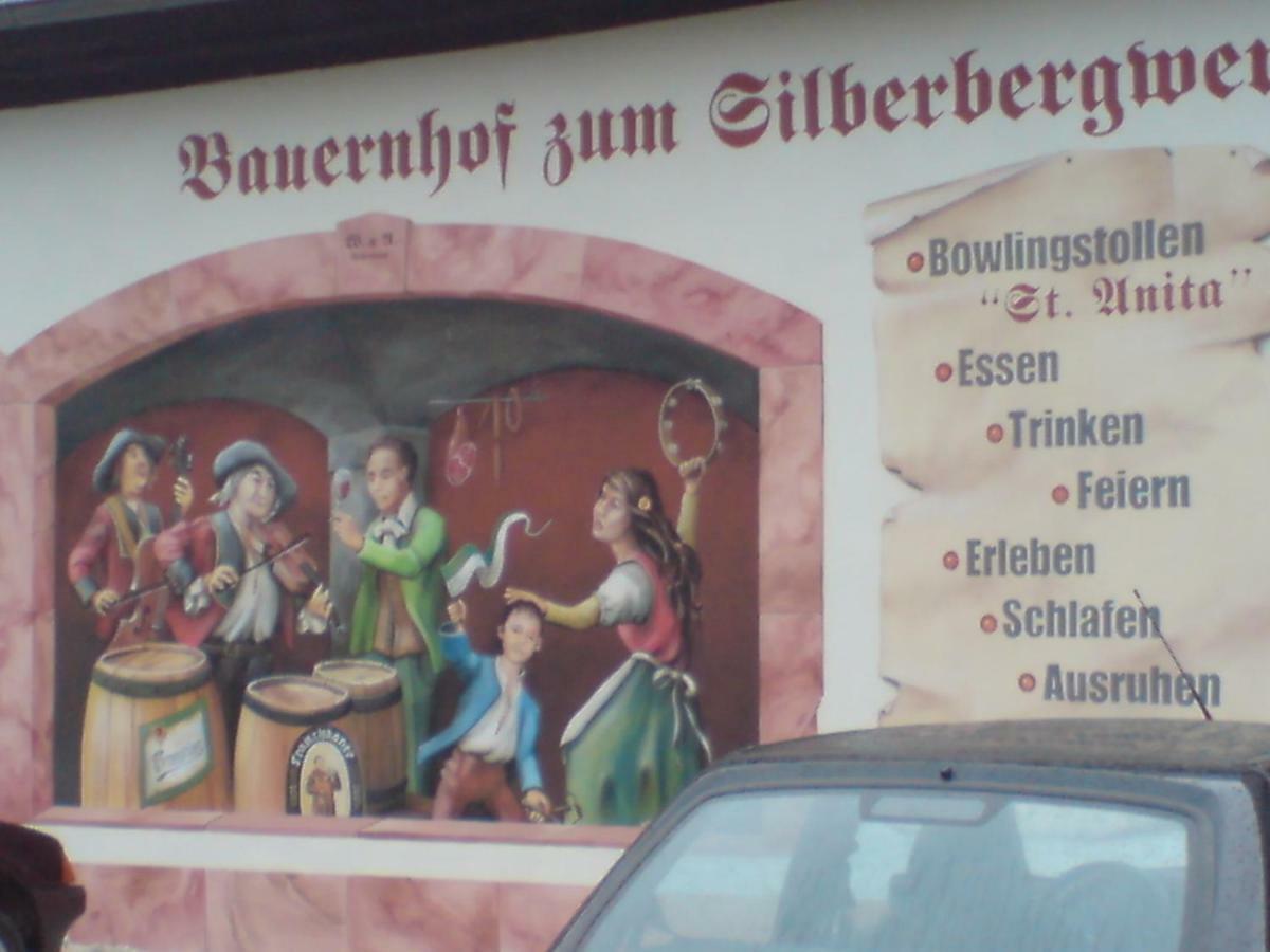 Restaurant & Pension "Bauernhof Zum Silberbergwerk" Limabach - Oberfrohna Eksteriør billede